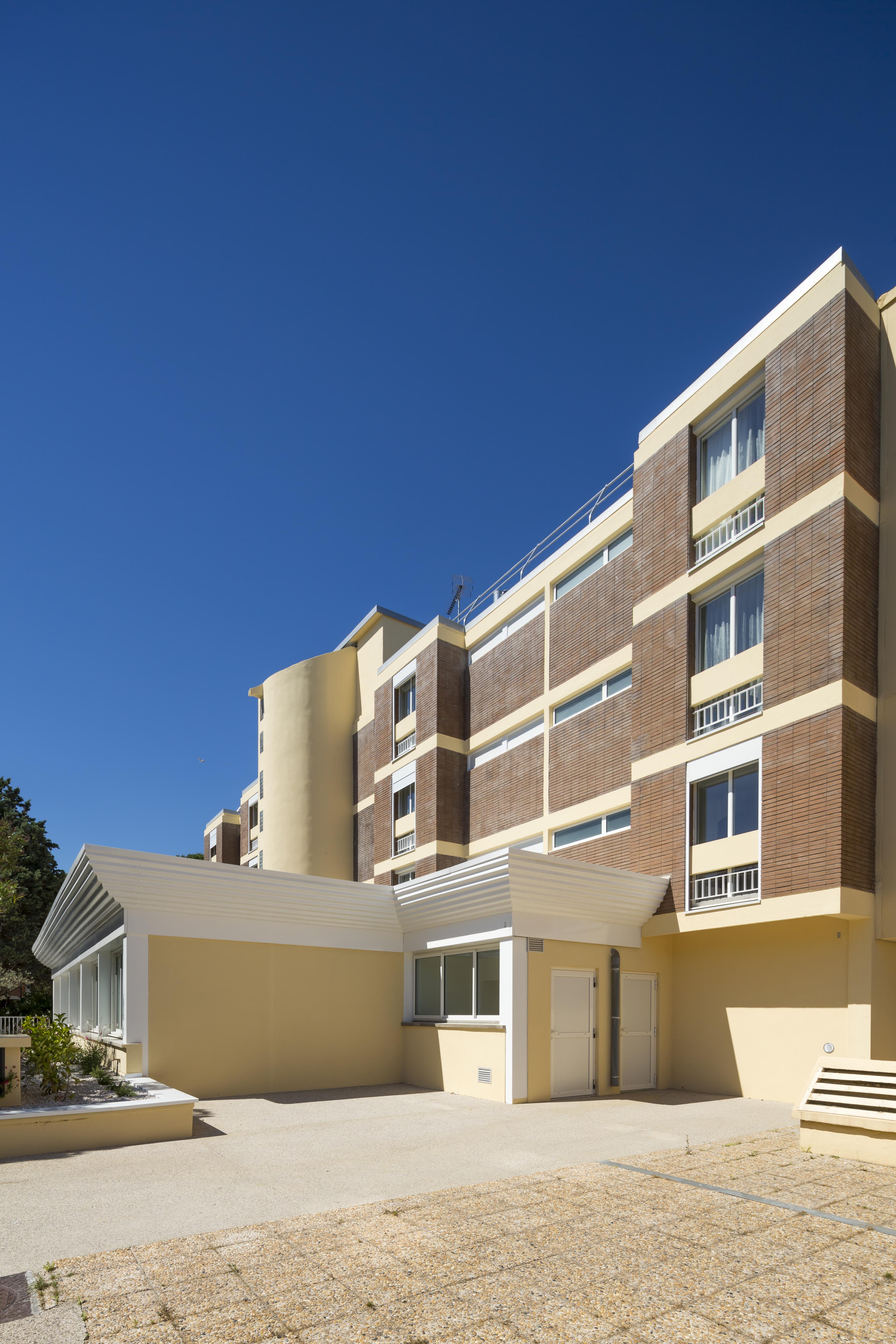 Logis Hotel Les Pins - Operalia Balaruc-les-Bains Exteriér fotografie