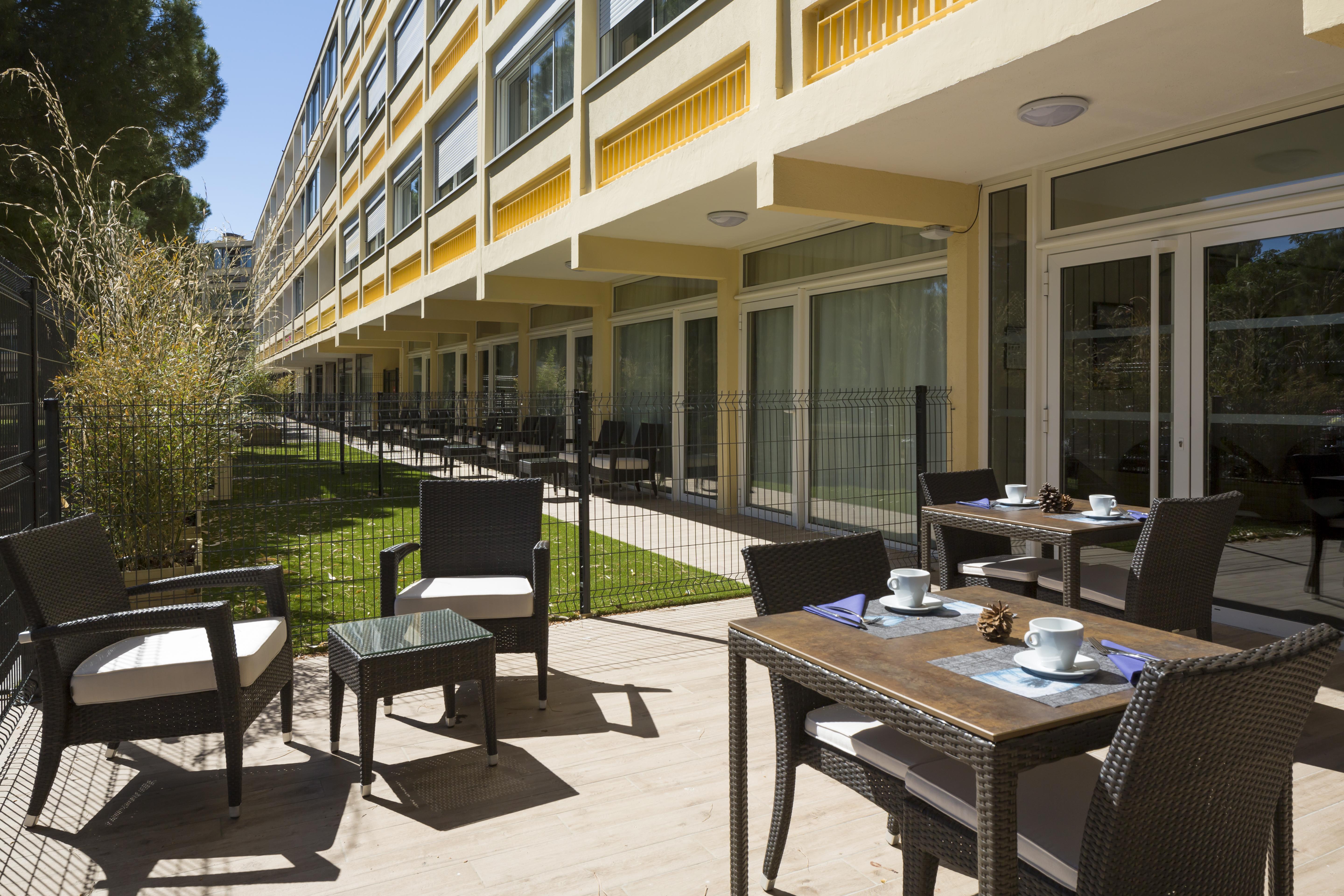 Logis Hotel Les Pins - Operalia Balaruc-les-Bains Exteriér fotografie