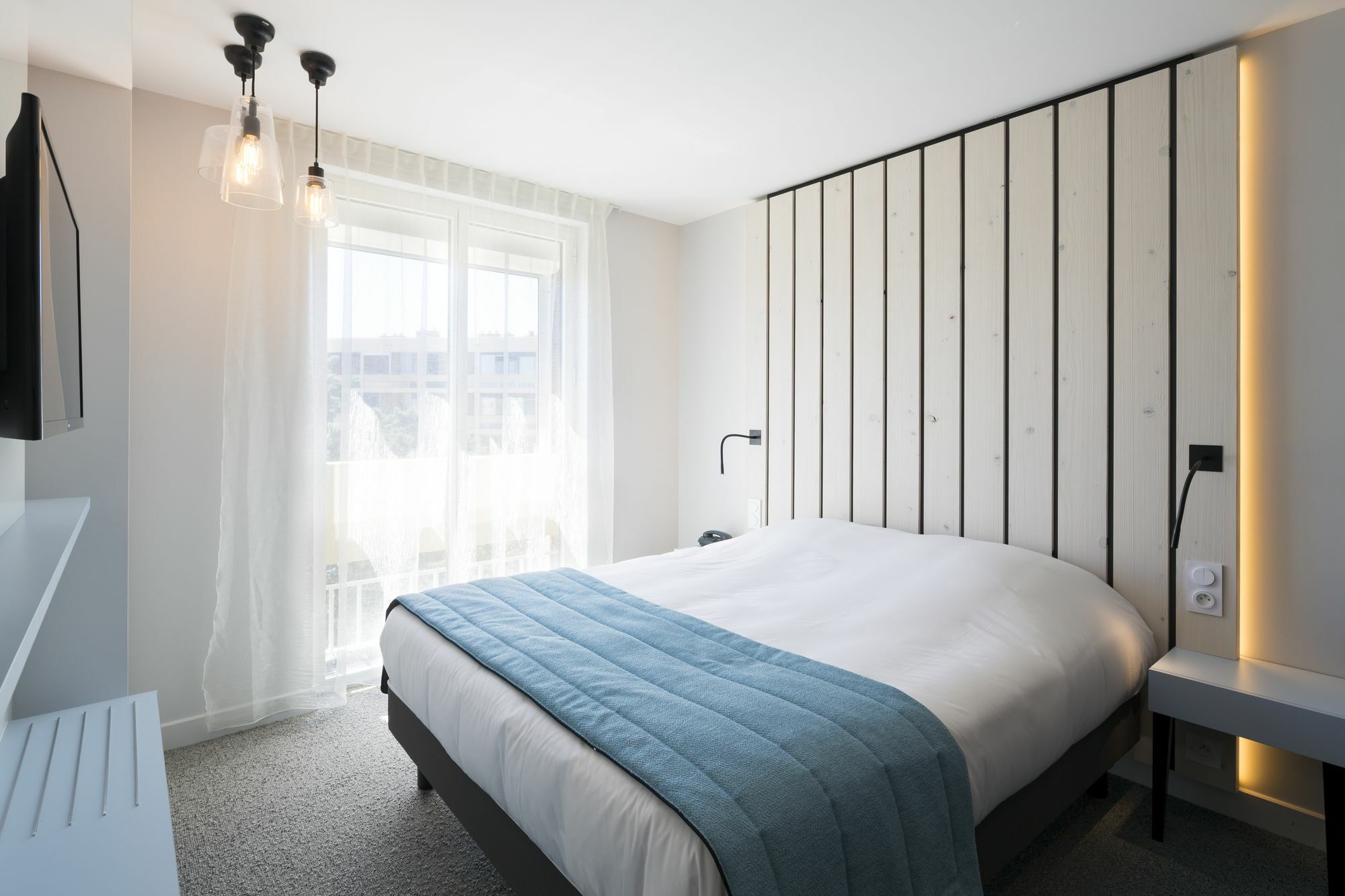 Logis Hotel Les Pins - Operalia Balaruc-les-Bains Exteriér fotografie